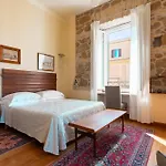Palm Gallery Hotel